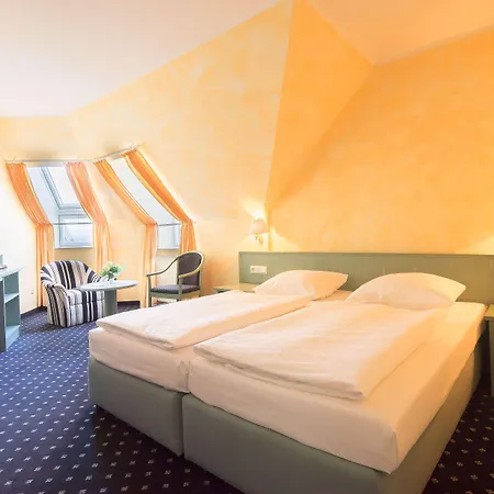 Trip Astoria Hotel