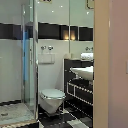 Trip Astoria Hotel 4*